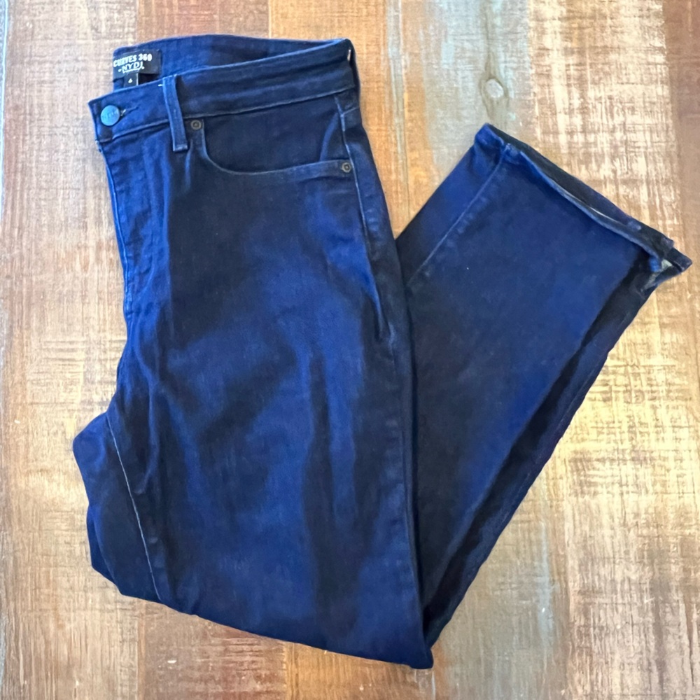 NYDJ 6 short straight jeans EUC